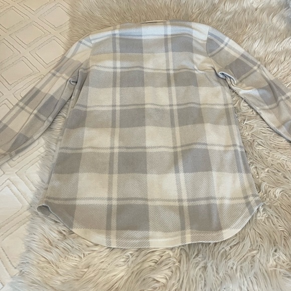 Fleece | Plaid | Shacket | Gray & Cream - Picture 12 of 14